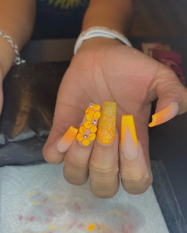 Orange Summer Nail Design_02