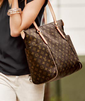 Louis Vuitton Tote Bags  (1)
