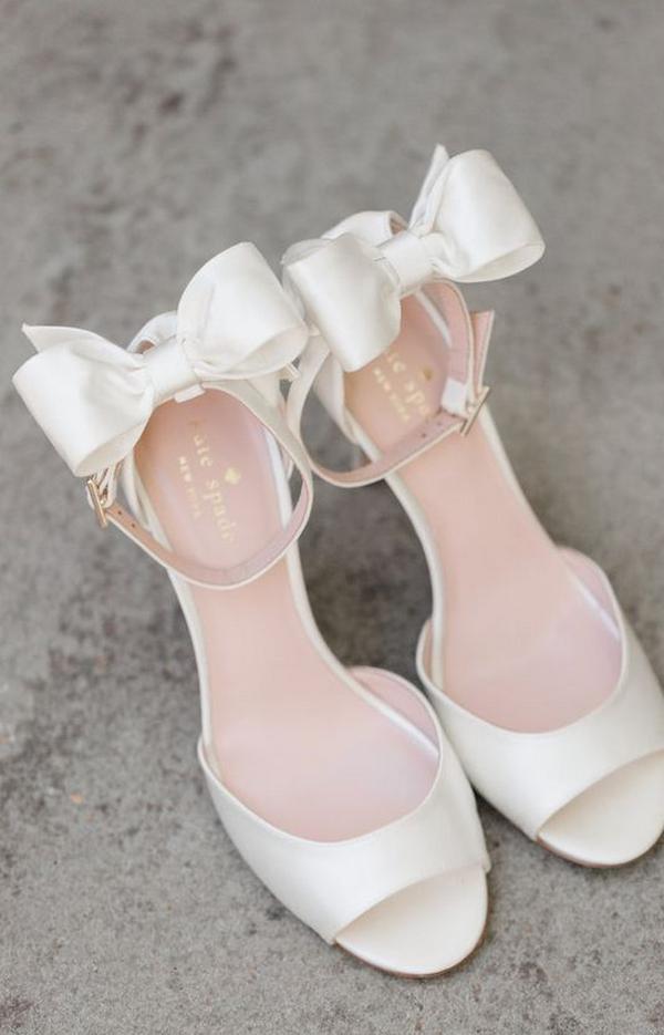 Tips for Buying Wedding Shoes for the Bride_01