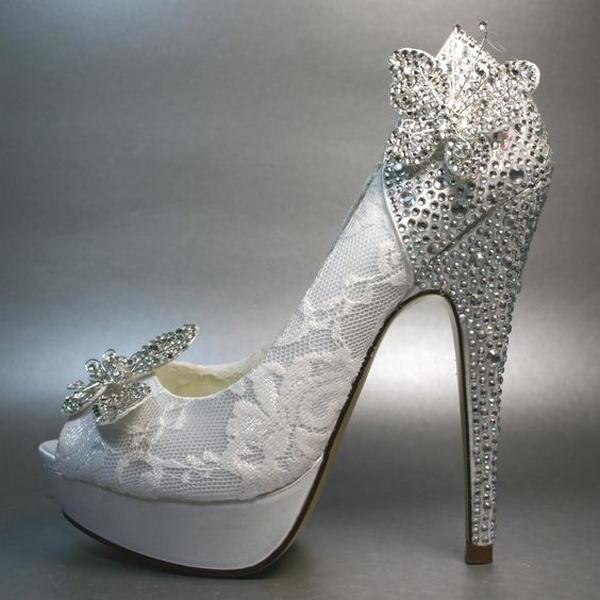 Tips for Buying Wedding Shoes for the Bride_13